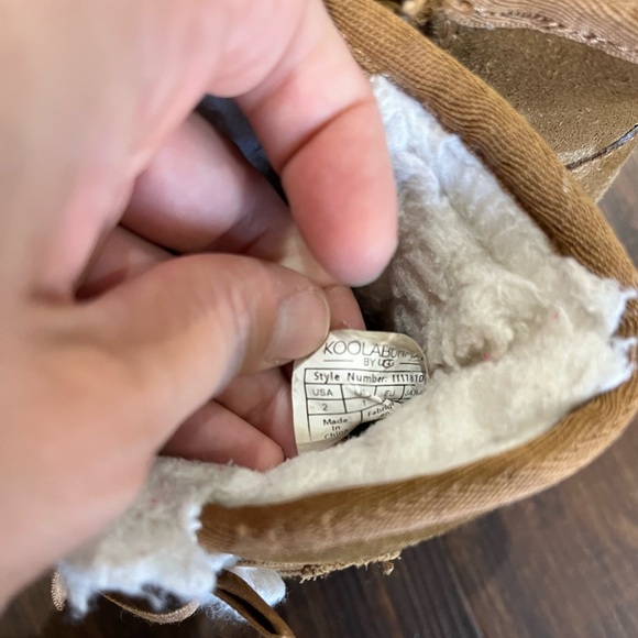 Koolaburra by ugg size 2 - Picture 4 of 6